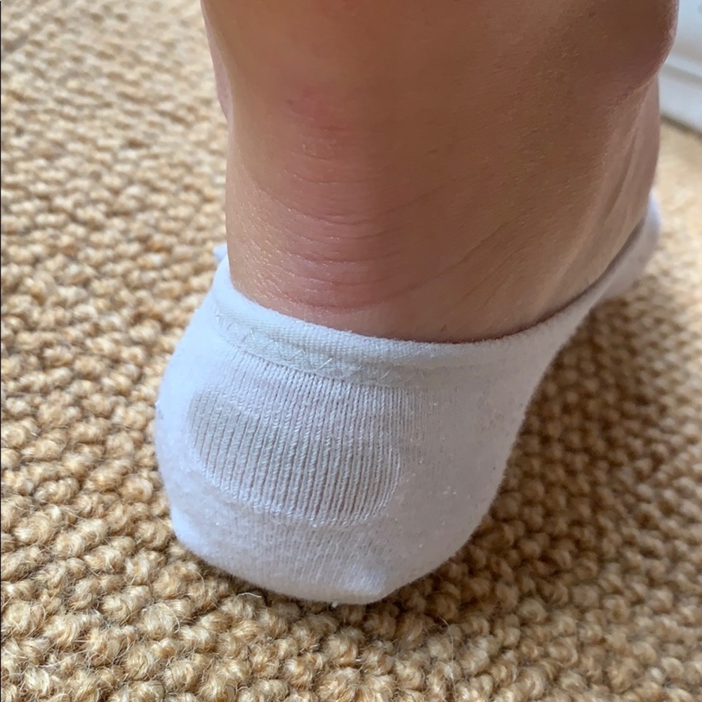 White Nike No Show Socks - Picture 4 of 8